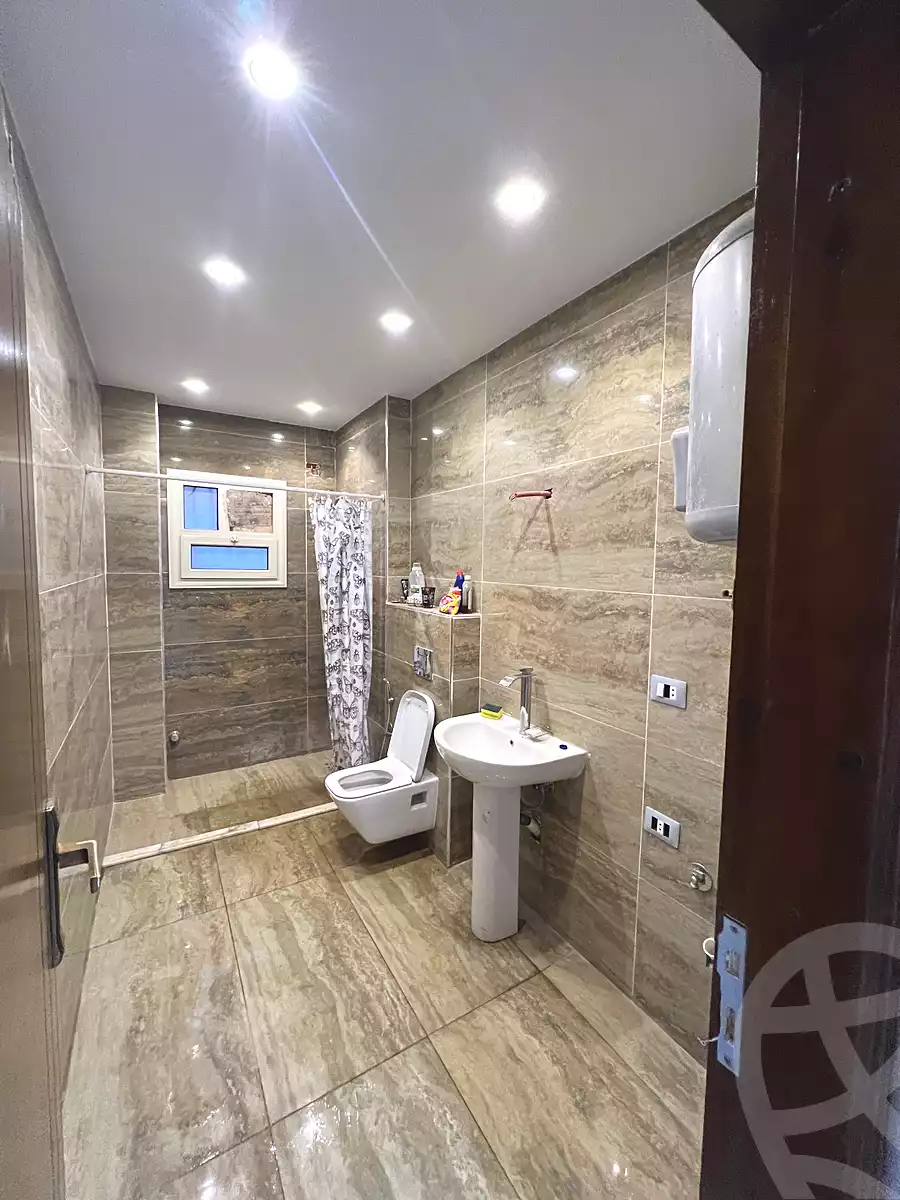 https://aqarmap.com.eg/en/listing/6910867-for-rent-cairo-el-sheikh-zayed-city-shr-lbstn