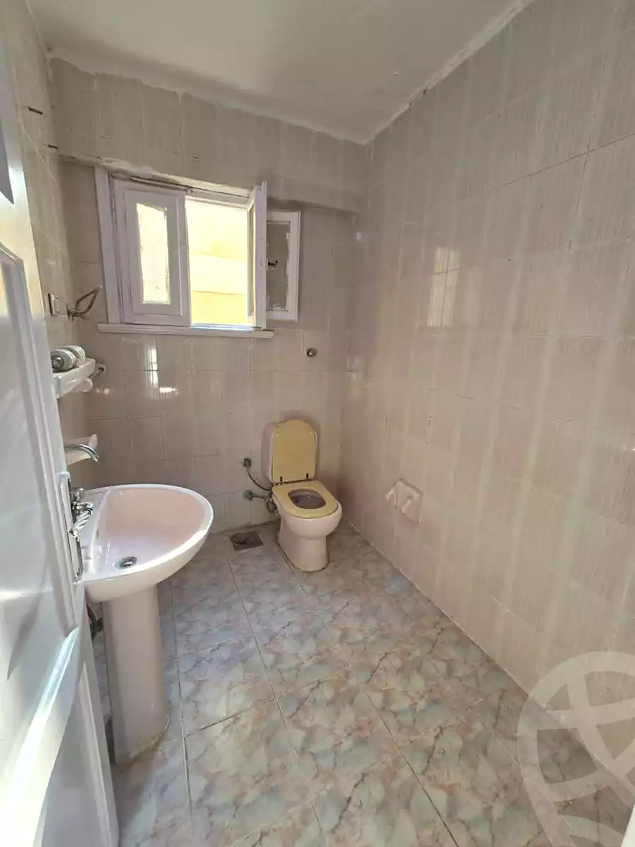 https://aqarmap.com.eg/ar/listing/6910941-for-sale-alexandria-al-agamy-shataa-el-nakheel