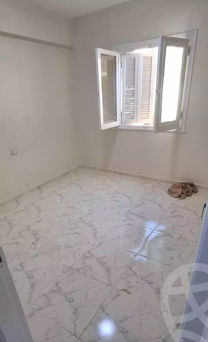 https://aqarmap.com.eg/ar/listing/6911077-for-rent-alexandria-al-agamy-lbytsh-shahr-al-assal-st