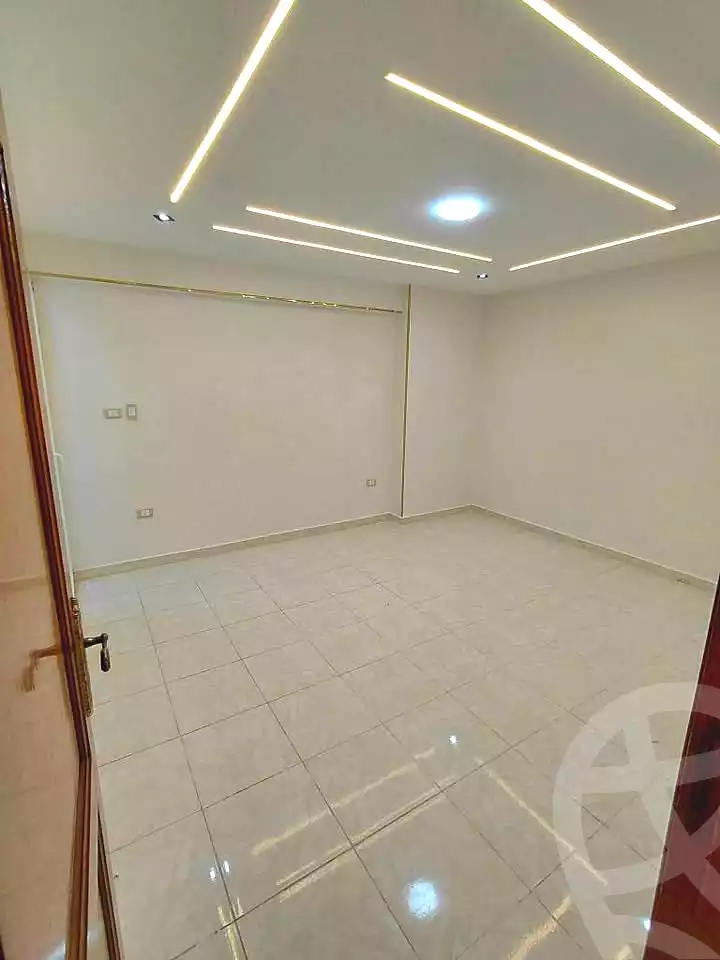 https://aqarmap.com.eg/ar/listing/6911309-for-sale-alexandria-sydy-bshr-sydy-bshr-bhry
