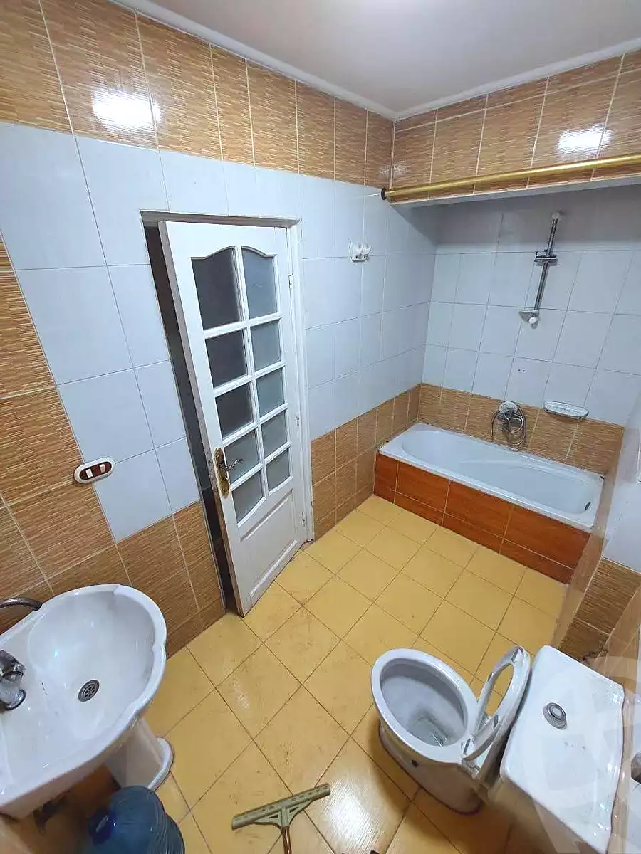 https://aqarmap.com.eg/en/listing/6911547-for-sale-alexandria-sydy-bshr-sydy-bshr-bhry-gamal-abd-el-nasir-st