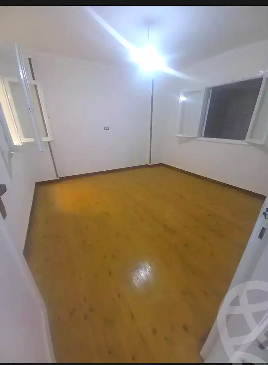 https://aqarmap.com.eg/en/listing/6911541-for-sale-alexandria-el-mandara-shr-jml-bd-lnsr