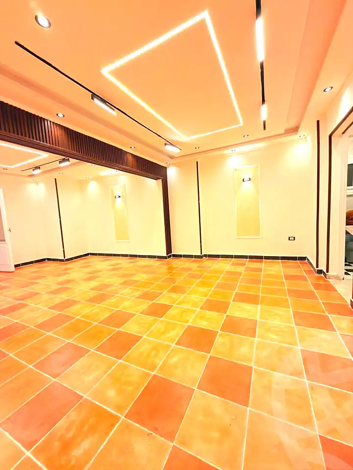 https://aqarmap.com.eg/en/listing/6911914-for-sale-alexandria-al-agamy-shataa-el-nakheel-street-63