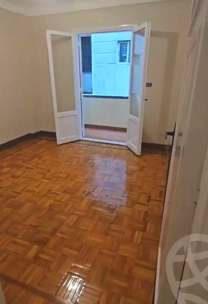 https://aqarmap.com.eg/ar/listing/6911984-for-rent-alexandria-ganaklis