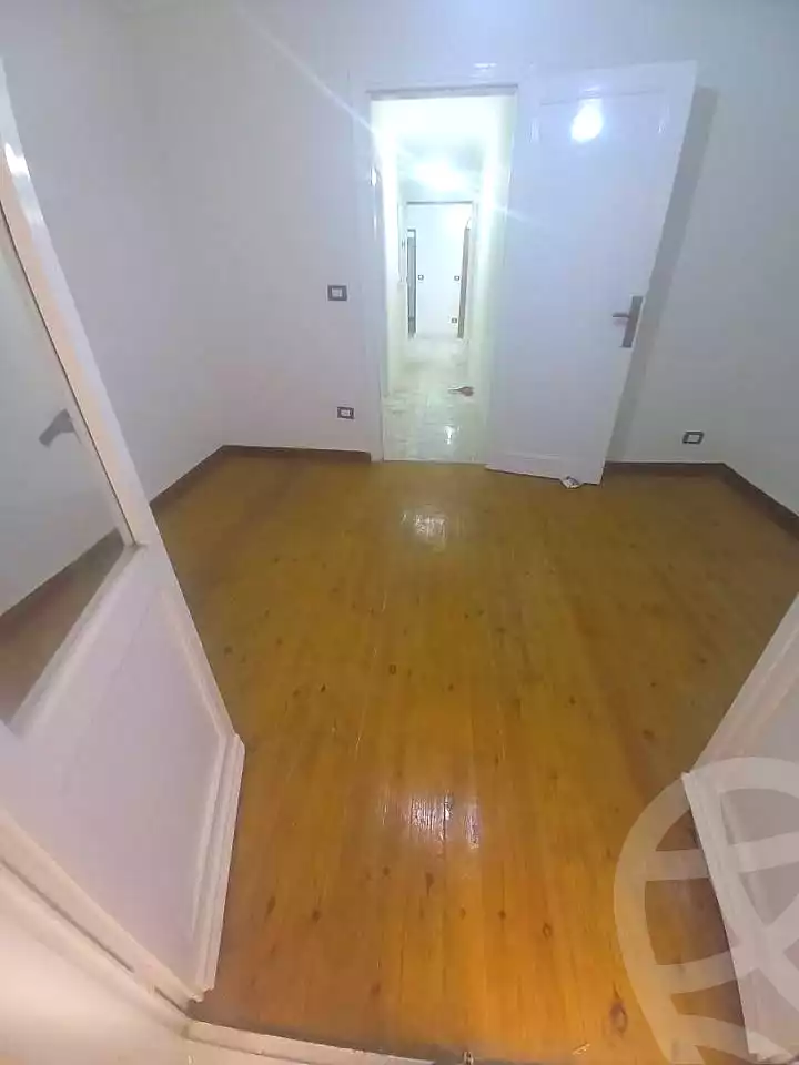 https://aqarmap.com.eg/en/listing/6912464-for-sale-alexandria-el-mandara-shr-jml-bd-lnsr