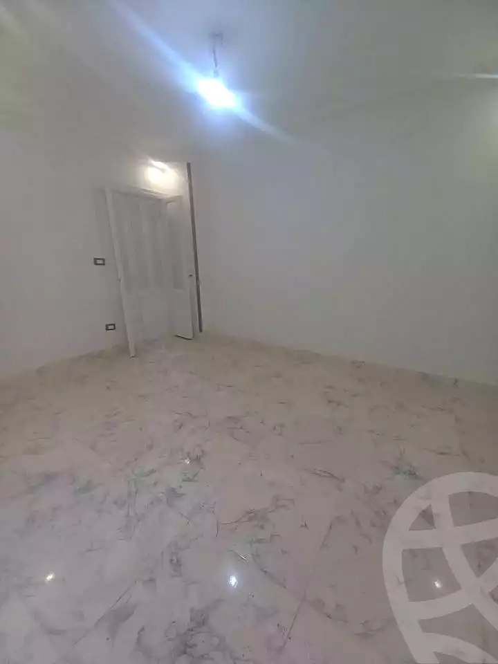 https://aqarmap.com.eg/en/listing/6912464-for-sale-alexandria-el-mandara-shr-jml-bd-lnsr