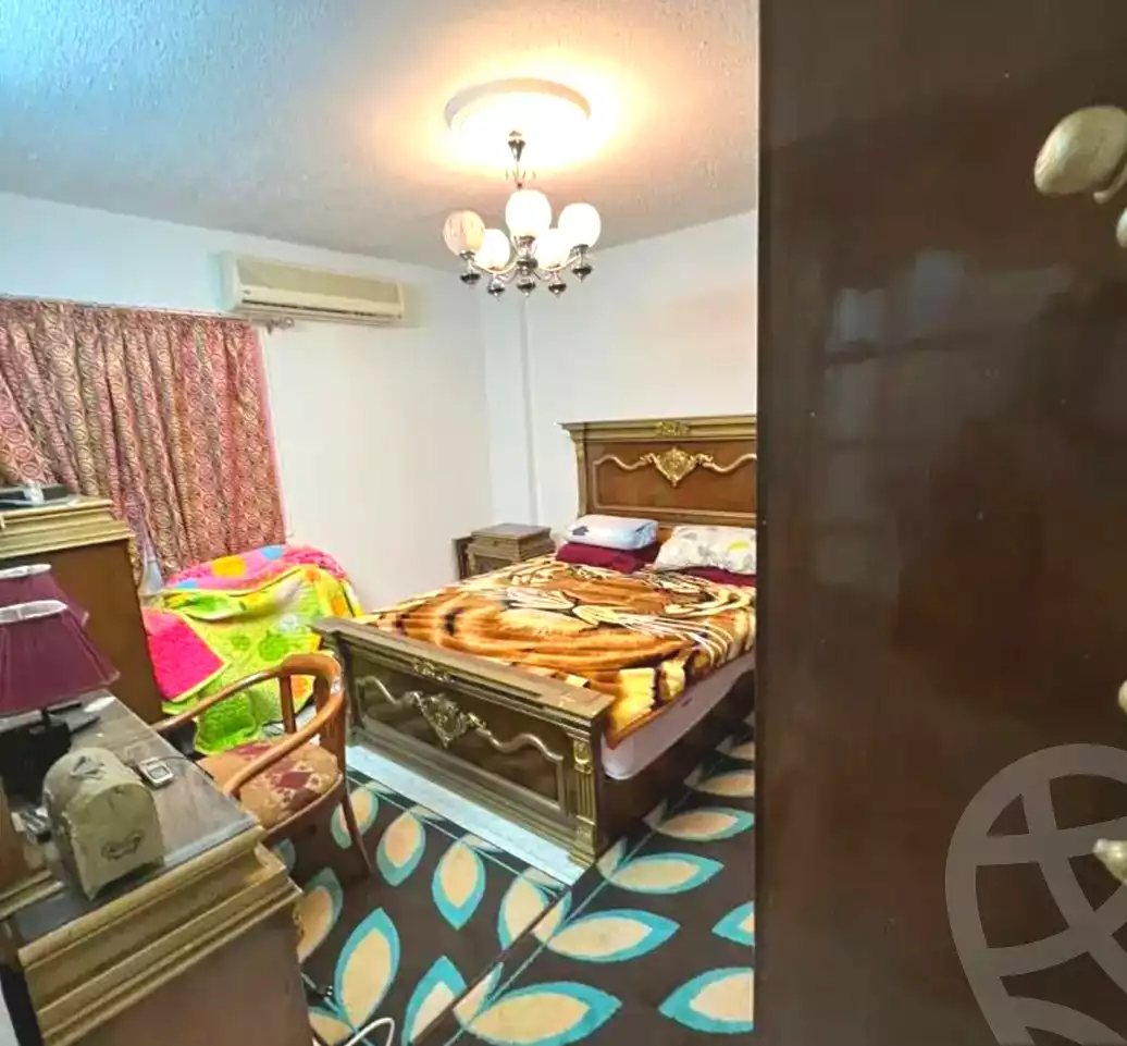 https://aqarmap.com.eg/ar/listing/6913383-for-sale-alexandria-sydy-bshr-sydy-bshr-bhry-farook-abd-al-wahab-st