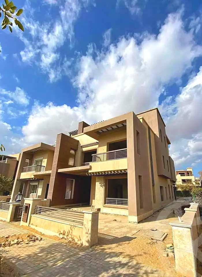 https://aqarmap.com.eg/en/listing/6913423-for-sale-cairo-el-sheikh-zayed-city-compounds-zayed-dunes