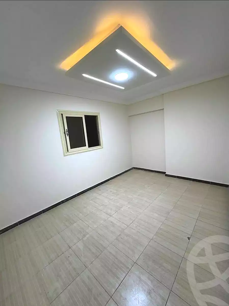 https://aqarmap.com.eg/ar/listing/6913957-for-sale-alexandria-sydy-bshr-sydy-bshr-bhry-shr-khld-bn-lwlyd