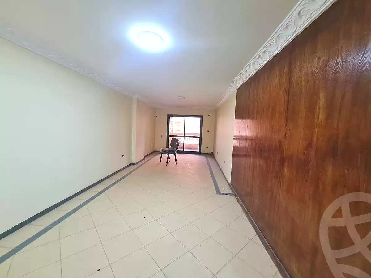 https://aqarmap.com.eg/ar/listing/6914152-for-rent-alexandria-smouha-mostafa-kamel-st