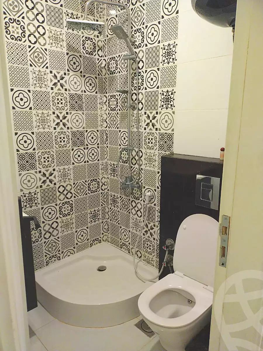 https://aqarmap.com.eg/ar/listing/6914382-for-rent-cairo-new-cairo-ganob-el-akadamiya-south-academy-d-khaled-ibn-el-waleed-st