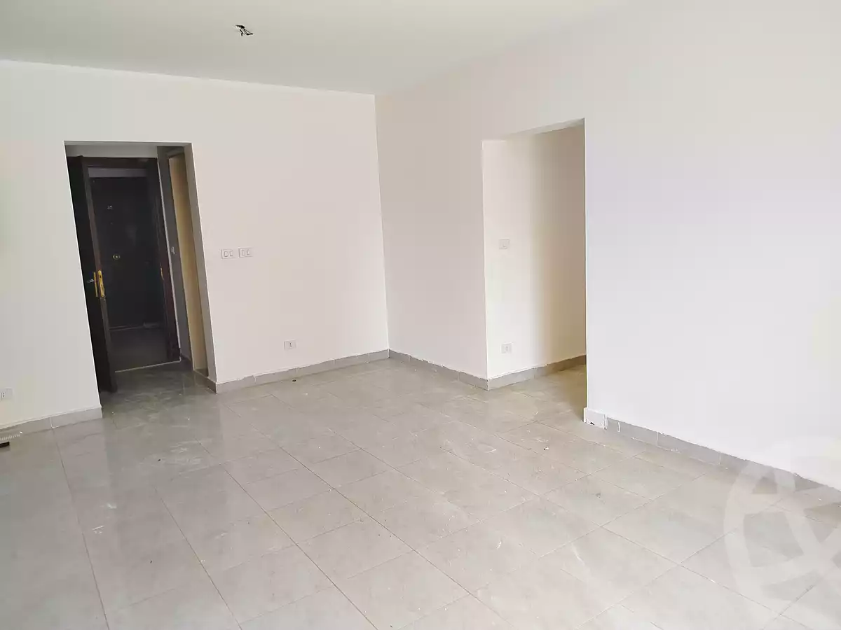 https://aqarmap.com.eg/en/listing/6914686-for-rent-cairo-new-cairo-lrhb-city-mtdd-lrhb-phase-7