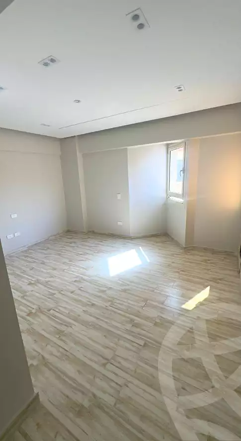 https://aqarmap.com.eg/en/listing/6914775-for-rent-alexandria-lsywf-shamaa