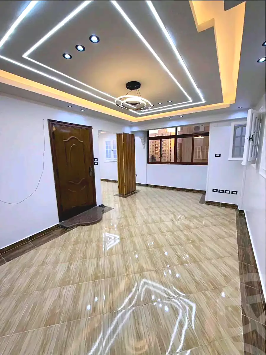 https://aqarmap.com.eg/ar/listing/6916150-for-sale-alexandria-el-asafra-l-sfr-bhry
