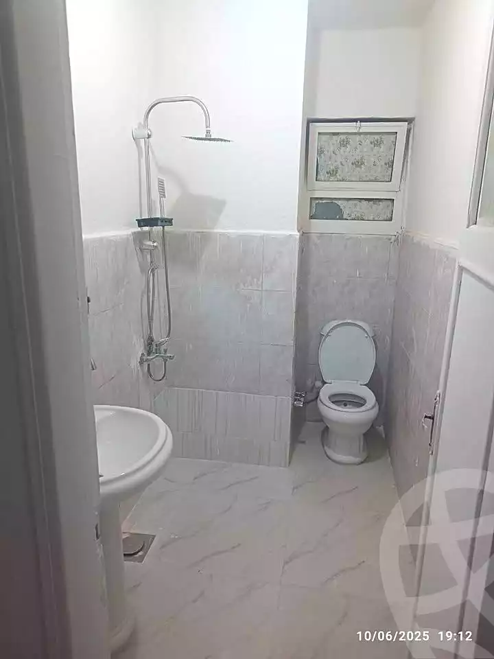 https://aqarmap.com.eg/en/listing/6916278-for-sale-cairo-15th-of-may-mjwr-32