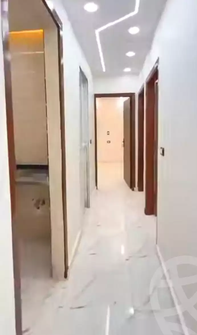 https://aqarmap.com.eg/ar/listing/6916399-for-sale-cairo-elnozha-Streettt-27