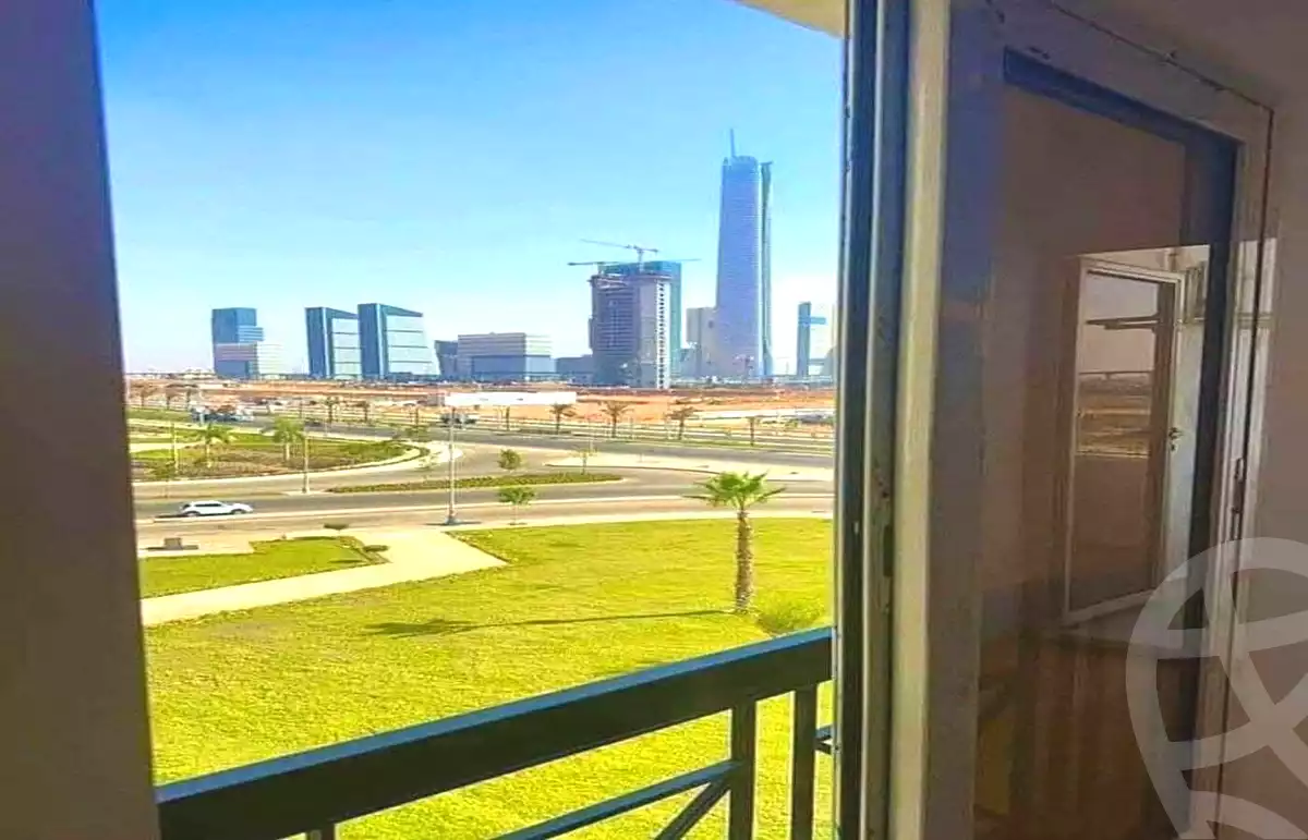 https://aqarmap.com.eg/ar/listing/6916814-for-sale-cairo-new-administrative-capital-r8-tj-msr