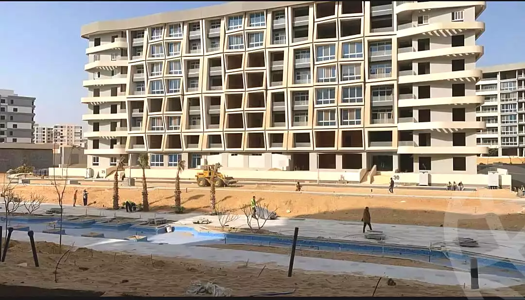 https://aqarmap.com.eg/ar/listing/6917145-for-sale-cairo-new-administrative-capital-r7-midtown-condo