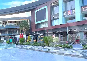 https://aqarmap.com.eg/ar/listing/6917597-for-rent-cairo-new-cairo-lrhb-city-phase-1-youssef-el-sebaey-st