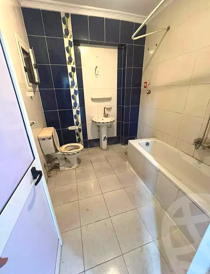 https://aqarmap.com.eg/ar/listing/6917834-for-sale-alexandria-sydy-bshr-sydy-bshr-bhry-ali-hipa-st