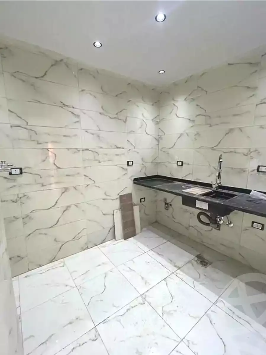 https://aqarmap.com.eg/ar/listing/6917940-for-sale-alexandria-al-agamy-lbytsh-shahr-al-assal-st