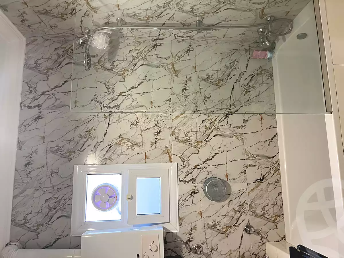 https://aqarmap.com.eg/ar/listing/6918195-for-sale-cairo-new-cairo-ganob-el-akadamiya-south-academy-b-youssef-gohar-atya-st