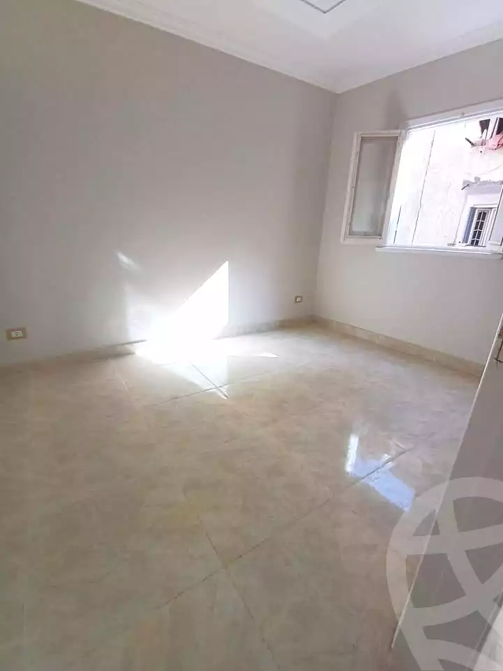 https://aqarmap.com.eg/ar/listing/6918772-for-sale-alexandria-sydy-bshr-sydy-bshr-bhry-gamal-abd-el-nasir-st