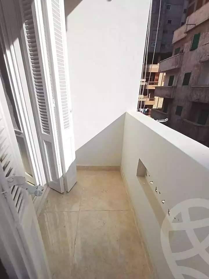 https://aqarmap.com.eg/ar/listing/6918772-for-sale-alexandria-sydy-bshr-sydy-bshr-bhry-gamal-abd-el-nasir-st