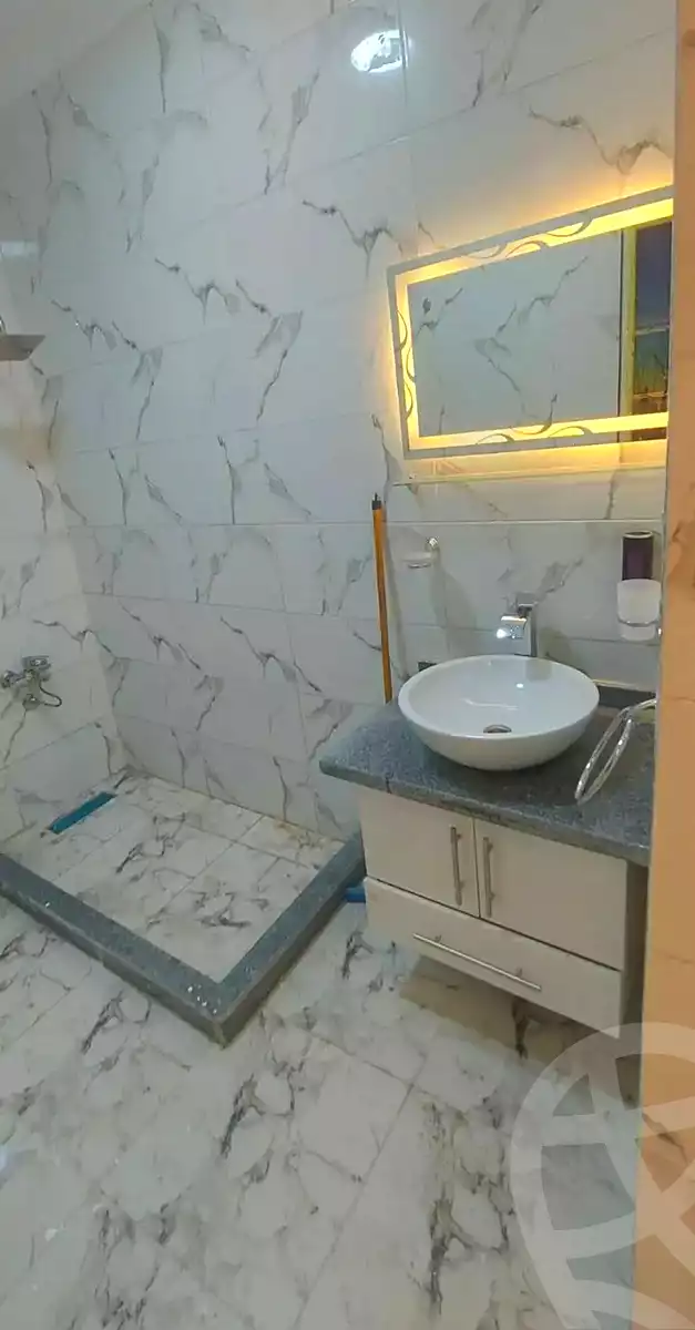 https://aqarmap.com.eg/en/listing/6918871-for-sale-alexandria-sydy-bshr-sydy-bshr-qbly-mohamed-farid-st