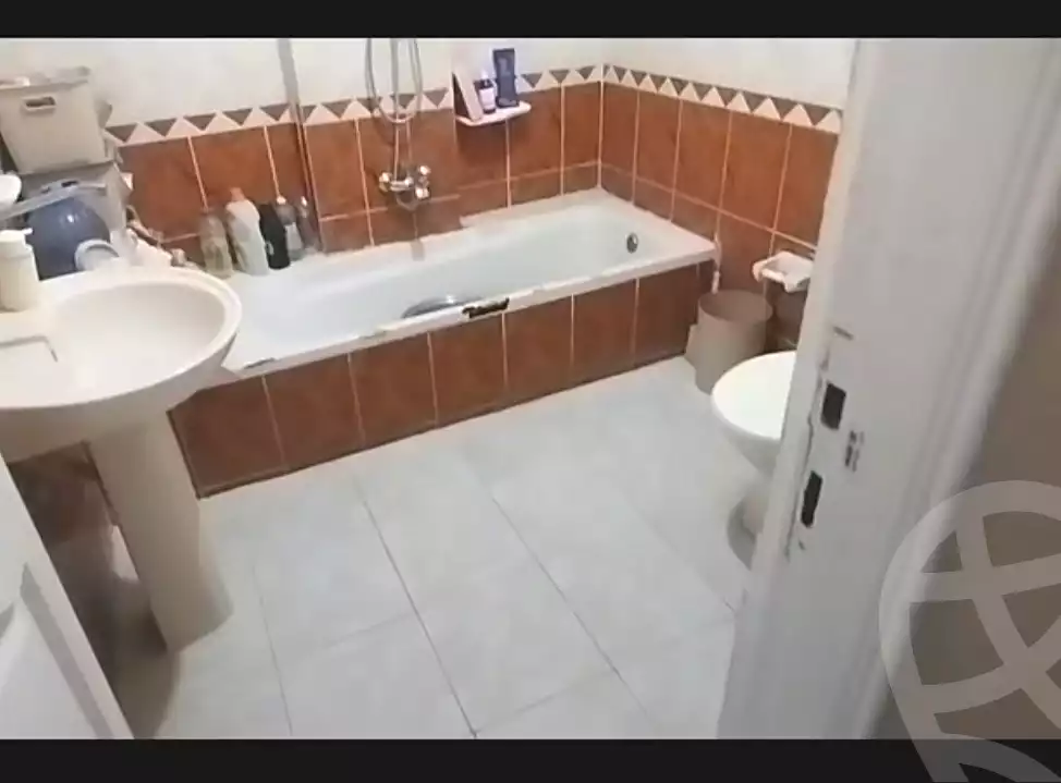 https://aqarmap.com.eg/ar/listing/6919149-for-sale-alexandria-al-agamy-el-hanouvel-el-kholafaa-el-rashdeen-st