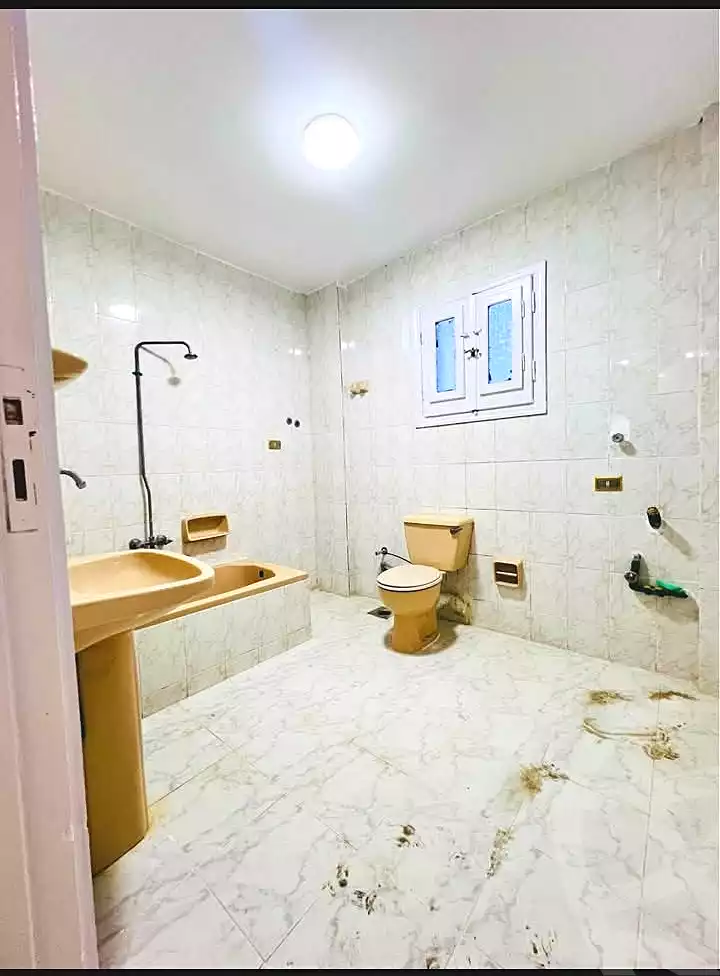 https://aqarmap.com.eg/ar/listing/6919441-for-sale-alexandria-al-agamy-shataa-el-nakheel