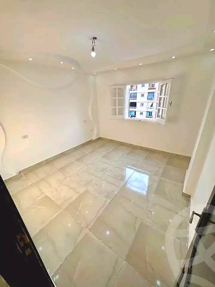 https://aqarmap.com.eg/ar/listing/6919946-for-sale-alexandria-sydy-bshr-sydy-bshr-bhry-gamal-abd-el-nasir-st