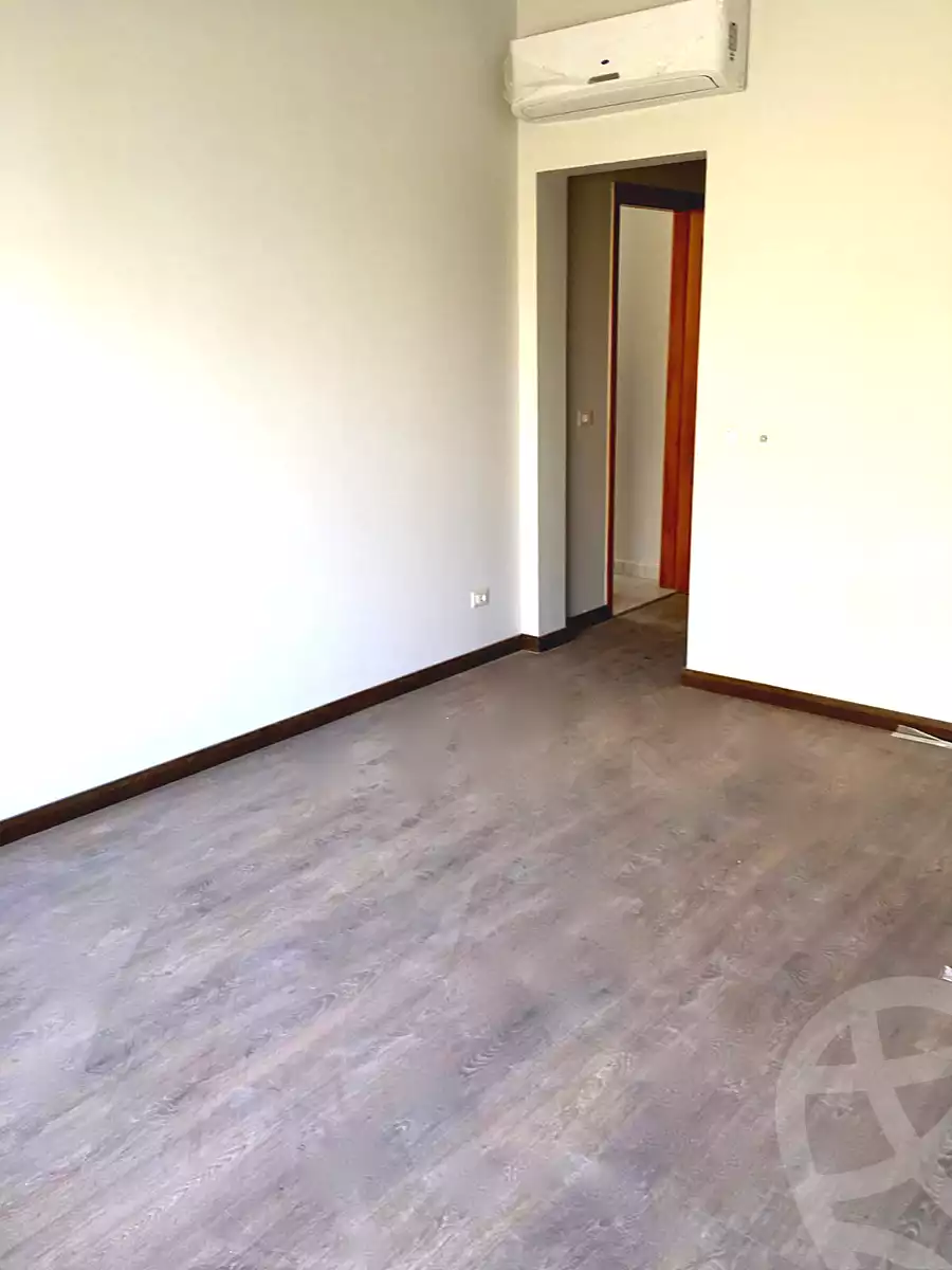 https://aqarmap.com.eg/ar/listing/6920224-for-rent-cairo-new-cairo-compounds-lake-view