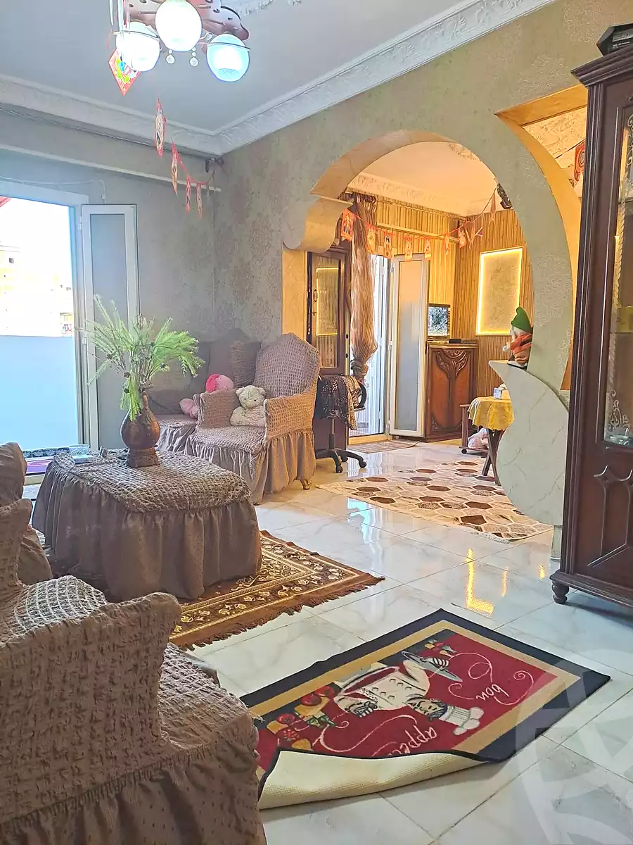 https://aqarmap.com.eg/en/listing/6920295-for-sale-alexandria-moharram-bey-erfan-st