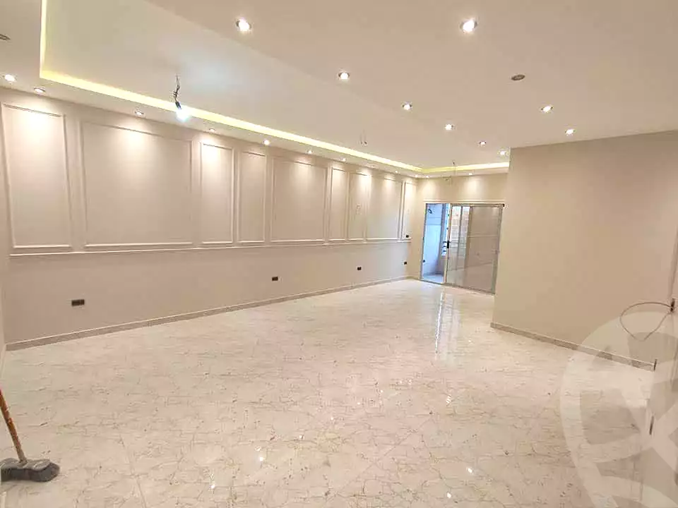 https://aqarmap.com.eg/ar/listing/6920668-for-rent-cairo-new-cairo-el-lotus-lotus-north-lmntq-lkhms-llwts-lshmly
