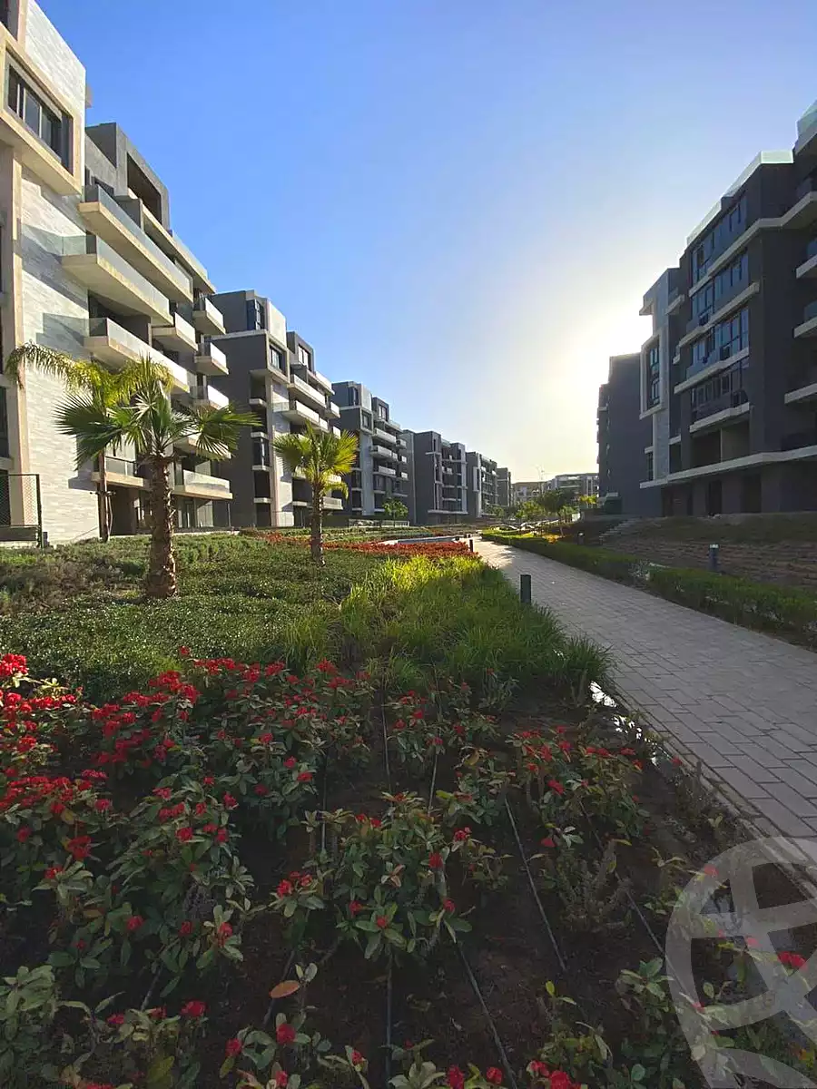 https://aqarmap.com.eg/ar/listing/6920949-for-sale-cairo-6th-of-october-hadaeq-october-compounds-sun-capital