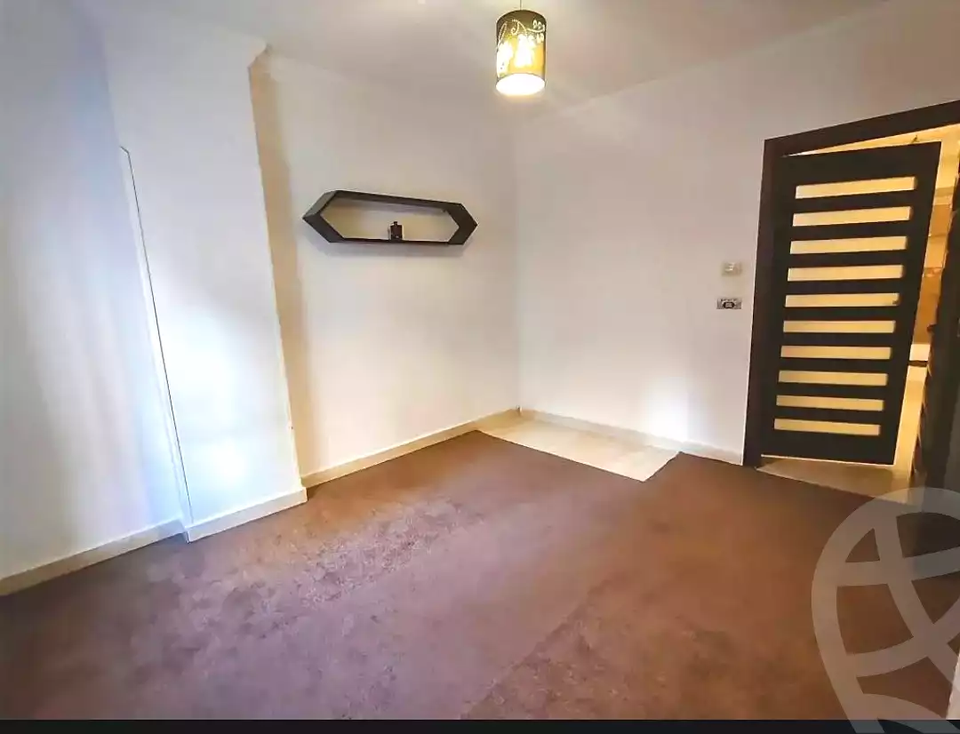https://aqarmap.com.eg/ar/listing/6921576-for-sale-alexandria-el-asafra-l-sfr-bhry-atlas-st