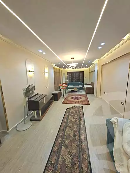 https://aqarmap.com.eg/ar/listing/6921981-for-sale-cairo-helwan-helwan-el-sharkeya-mostafa-safwat-st