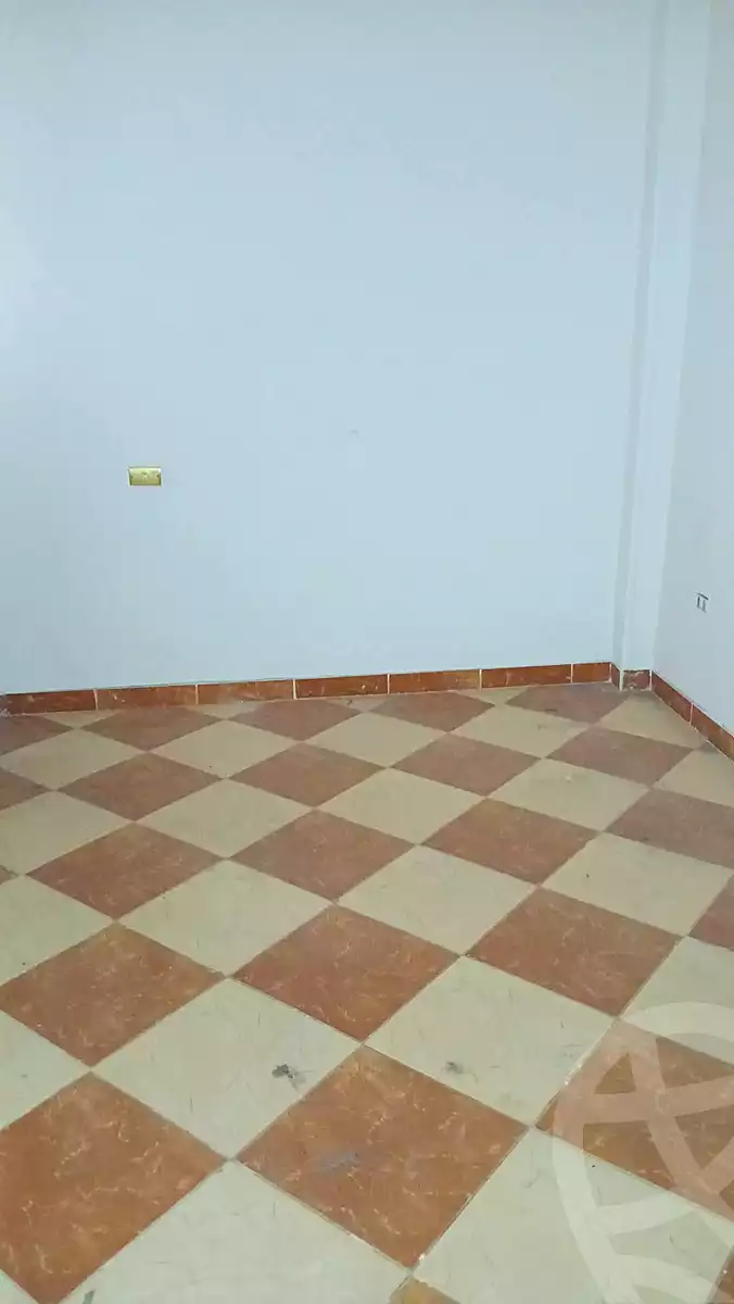 https://aqarmap.com.eg/ar/listing/6922294-for-sale-cairo-shoubra-jzyr-bdrn-ahmed-badawi-st