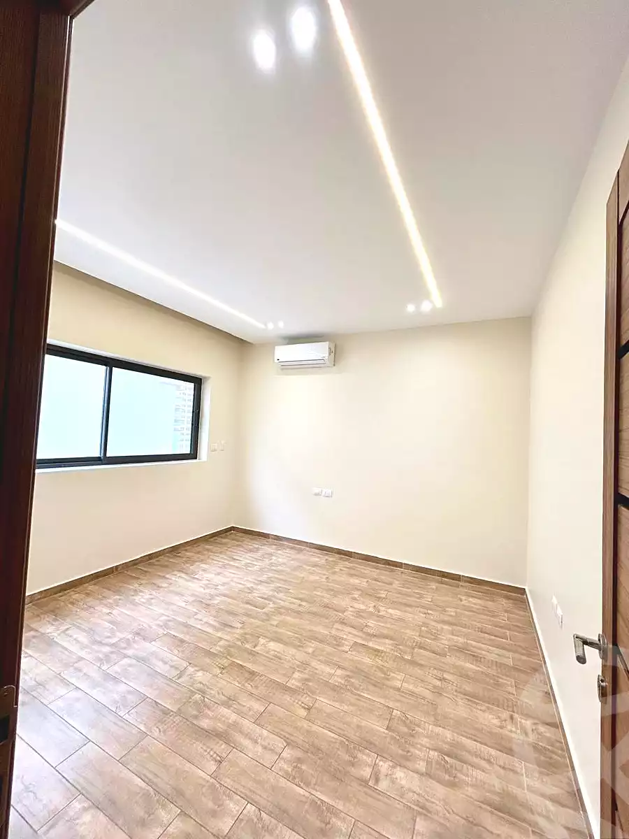 https://aqarmap.com.eg/ar/listing/6922479-for-rent-cairo-new-cairo-compounds-lakeview-residence