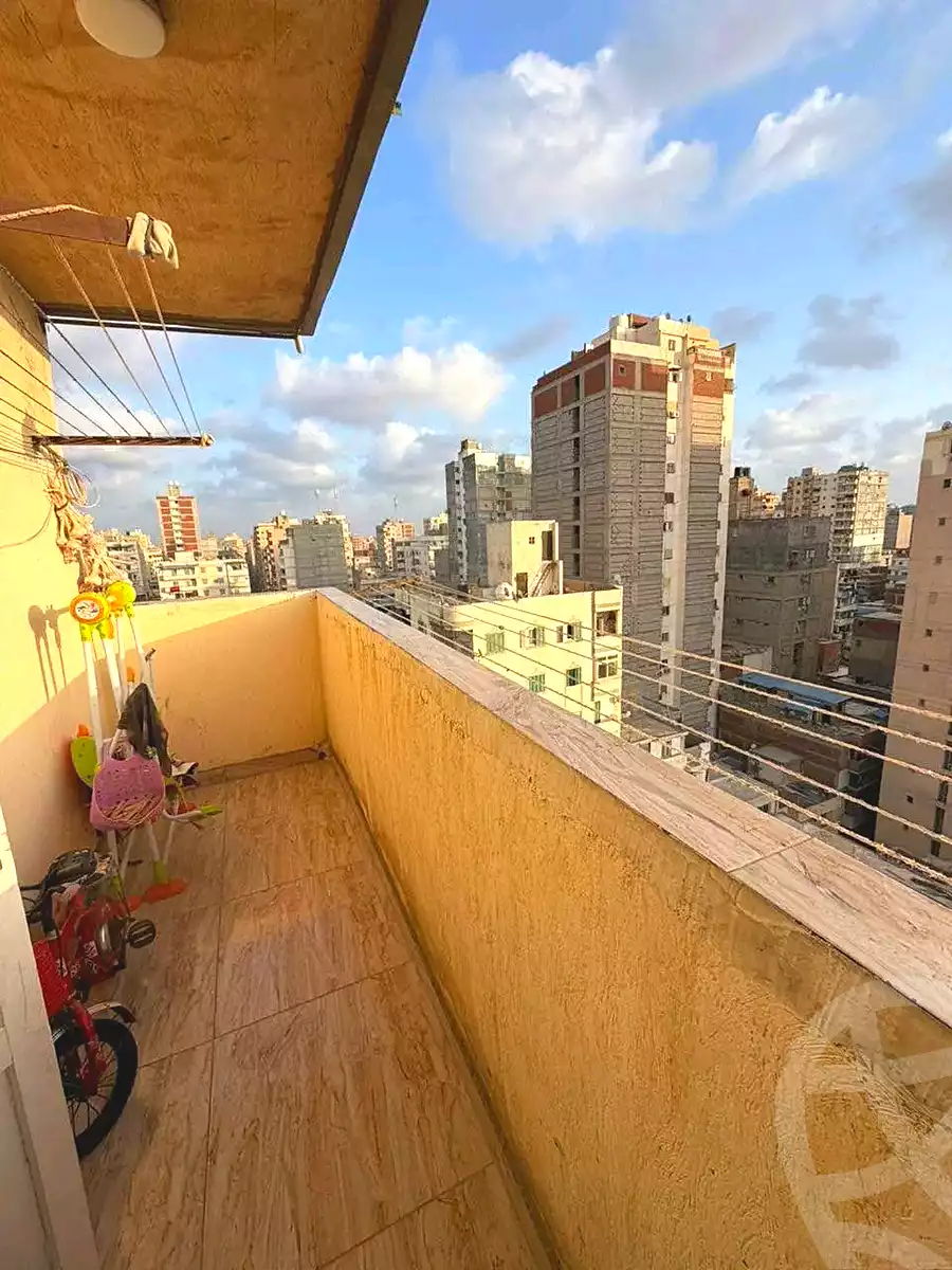 https://aqarmap.com.eg/ar/listing/6922689-for-sale-alexandria-sydy-bshr