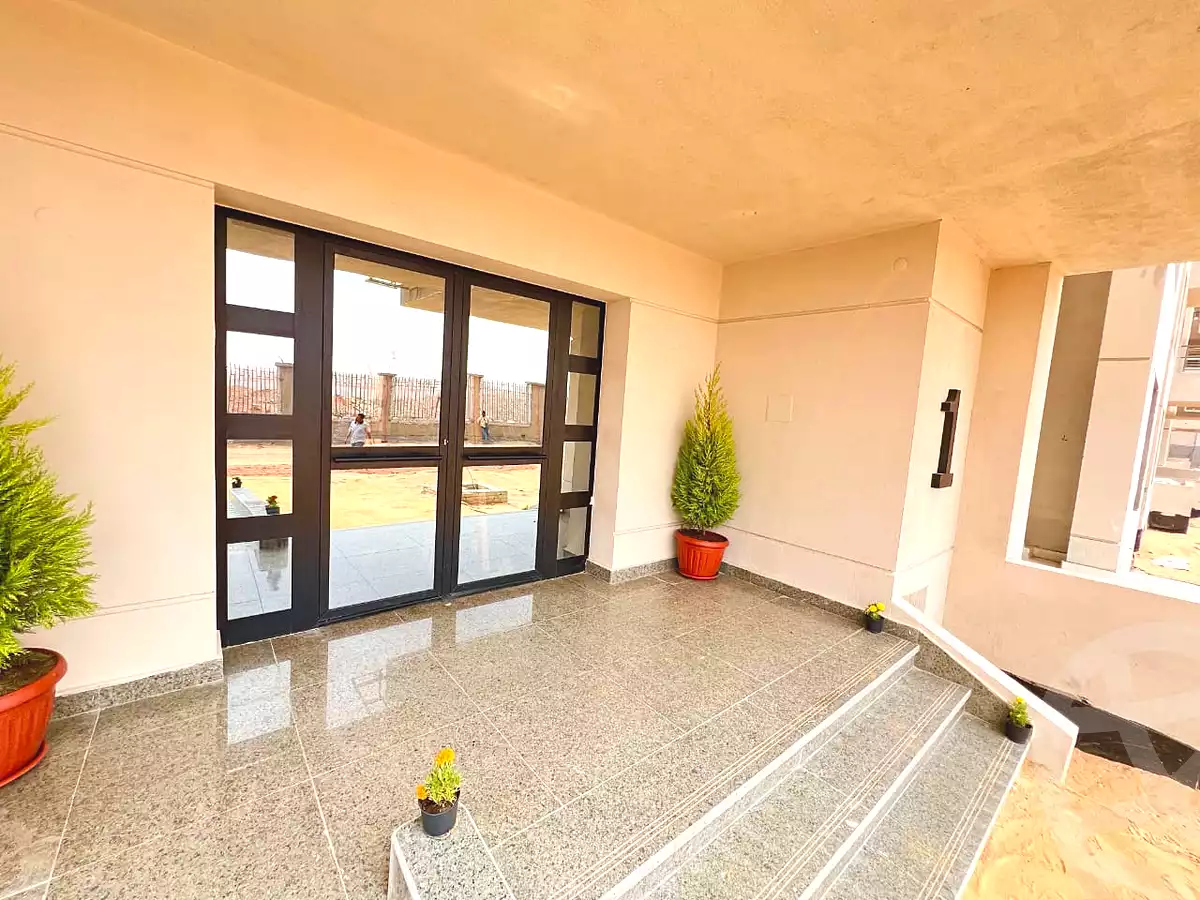 https://aqarmap.com.eg/ar/listing/6922694-for-sale-cairo-new-administrative-capital-r8-rmtn