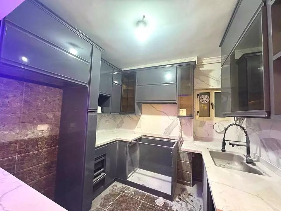 https://aqarmap.com.eg/ar/listing/6923911-for-rent-alexandria-san-stefano