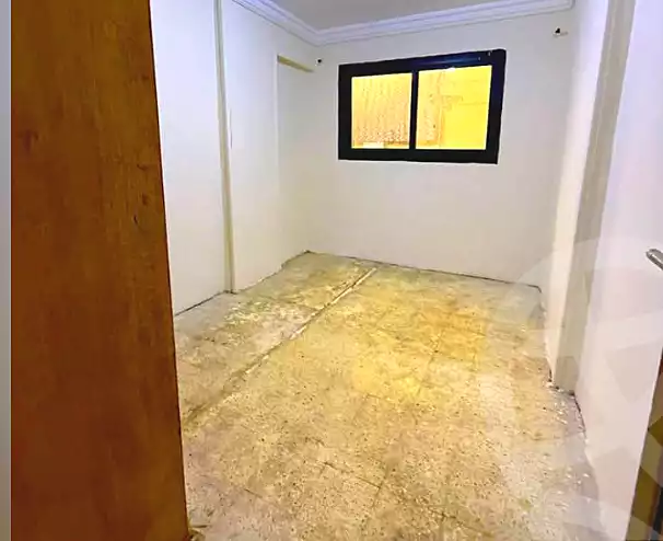 https://aqarmap.com.eg/ar/listing/6923915-for-sale-alexandria-sydy-bshr-sydy-bshr-bhry-gamal-abd-el-nasir-st