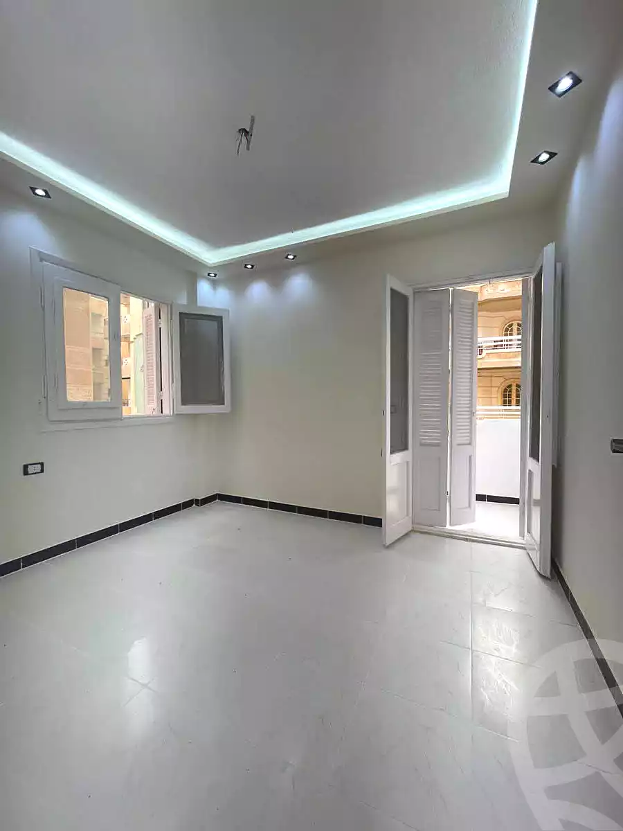 https://aqarmap.com.eg/en/listing/6923991-for-sale-alexandria-al-agamy-shataa-el-nakheel-street-19