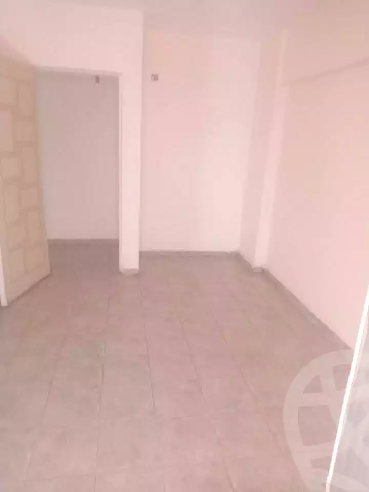 https://aqarmap.com.eg/ar/listing/6924035-for-sale-alexandria-al-agamy-el-hanouvel-radwan-st