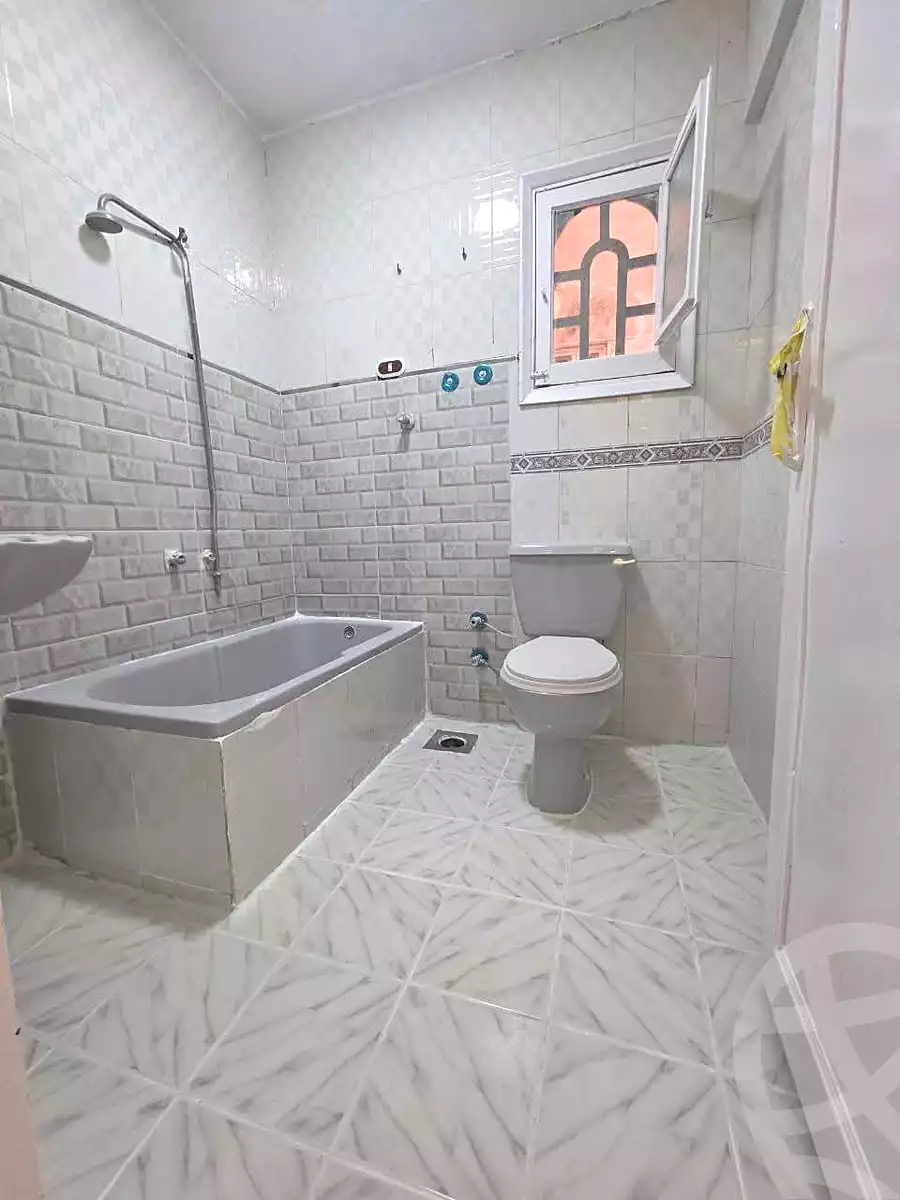 https://aqarmap.com.eg/en/listing/6924087-for-sale-alexandria-al-agamy-shataa-el-nakheel-street-10