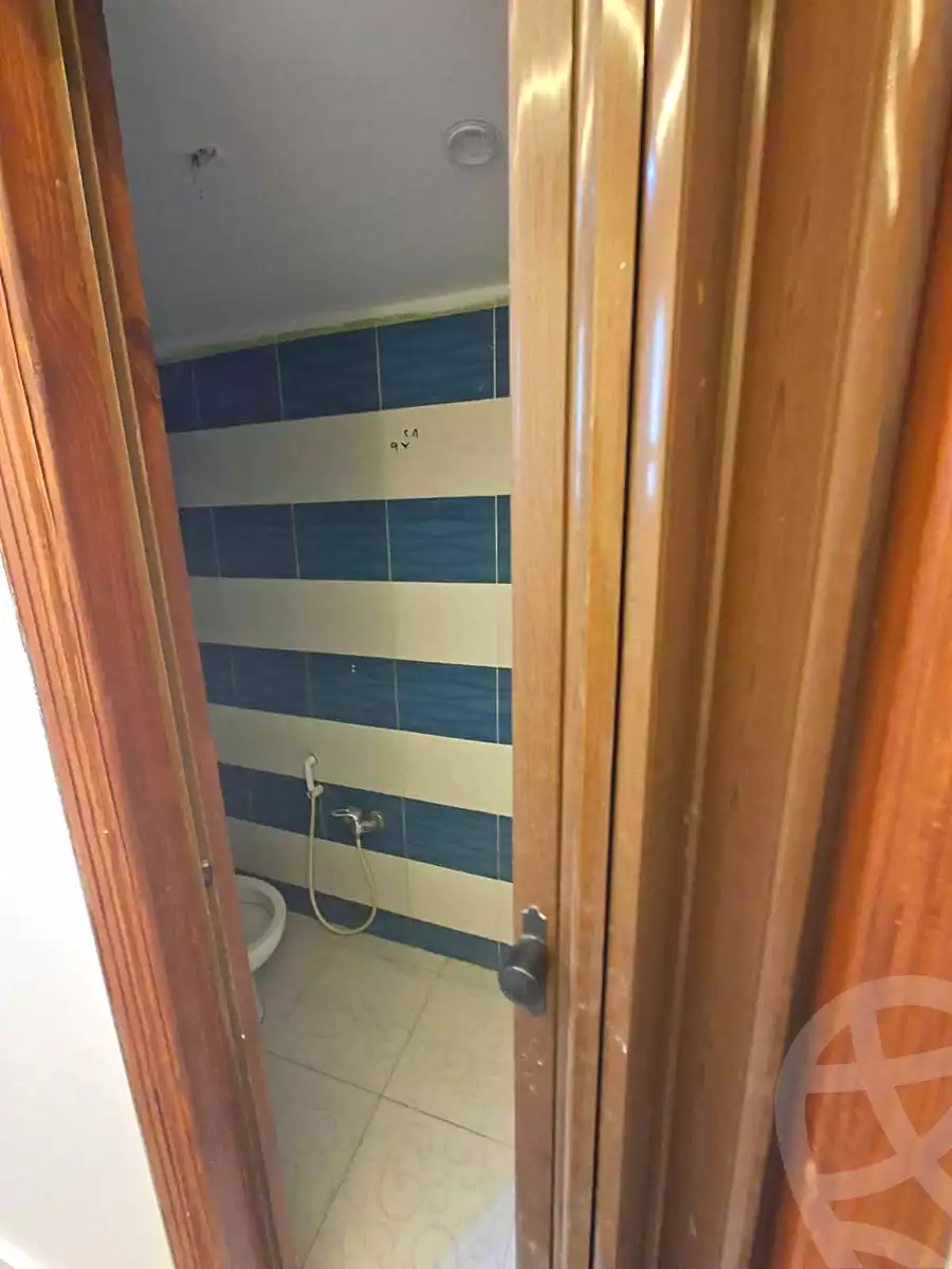 https://aqarmap.com.eg/ar/listing/6924209-for-sale-cairo-helwan-helwan-el-sharkeya-mostafa-safwat-st