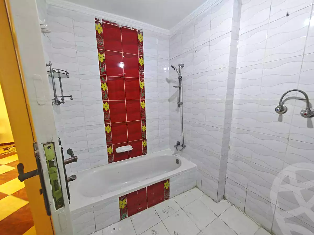 https://aqarmap.com.eg/ar/listing/6925092-for-sale-alexandria-sydy-bshr-tryq-ljysh