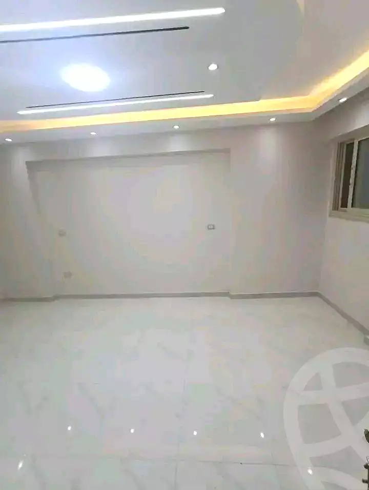 https://aqarmap.com.eg/en/listing/6925572-for-sale-alexandria-sydy-bshr-sydy-bshr-bhry-street-16